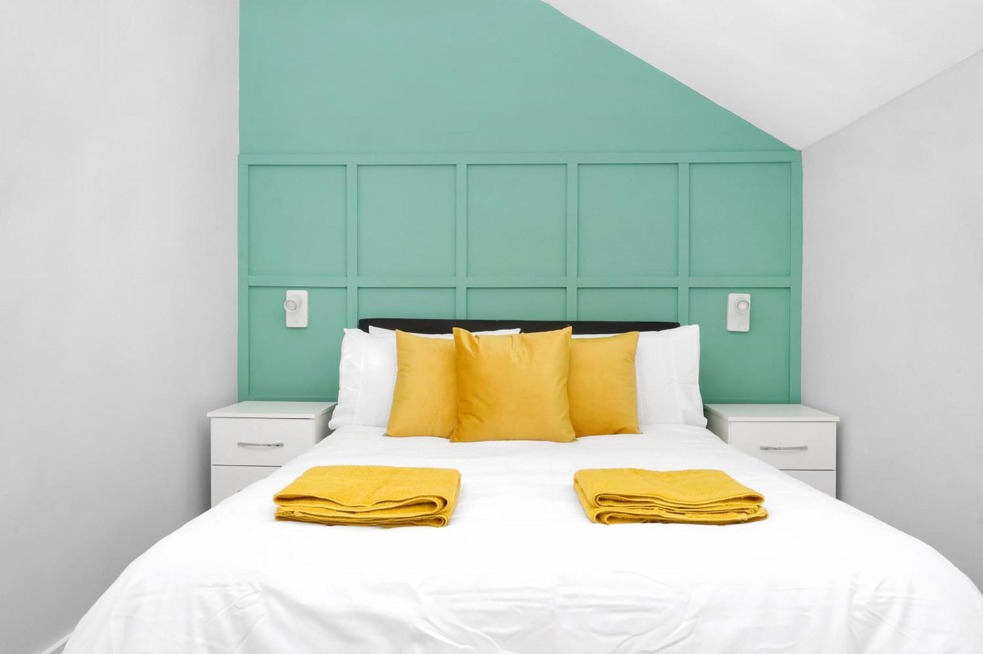 Waterside 4 Bed Apartment Londen Buitenkant foto