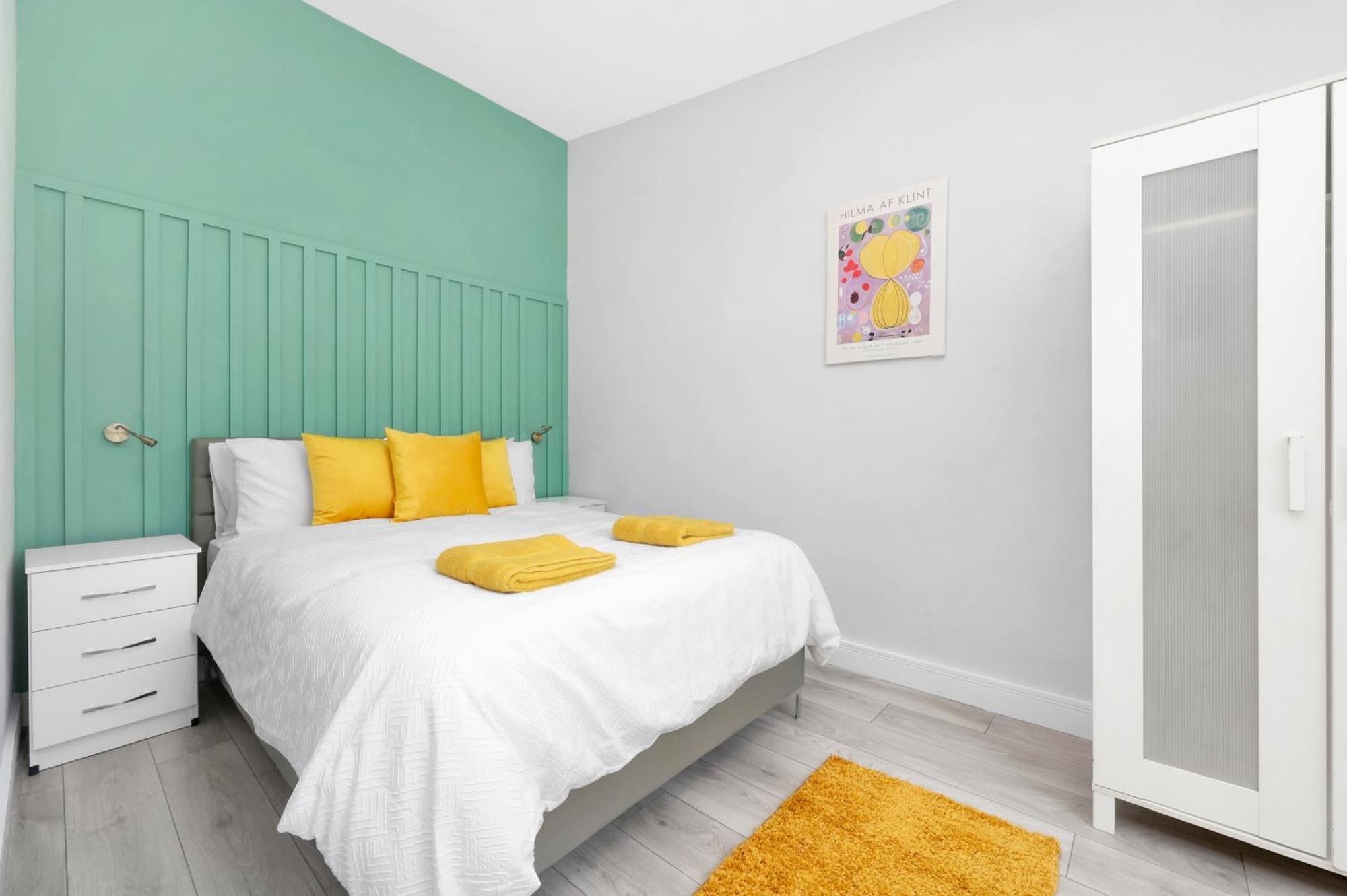 Waterside 4 Bed Apartment Londen Buitenkant foto