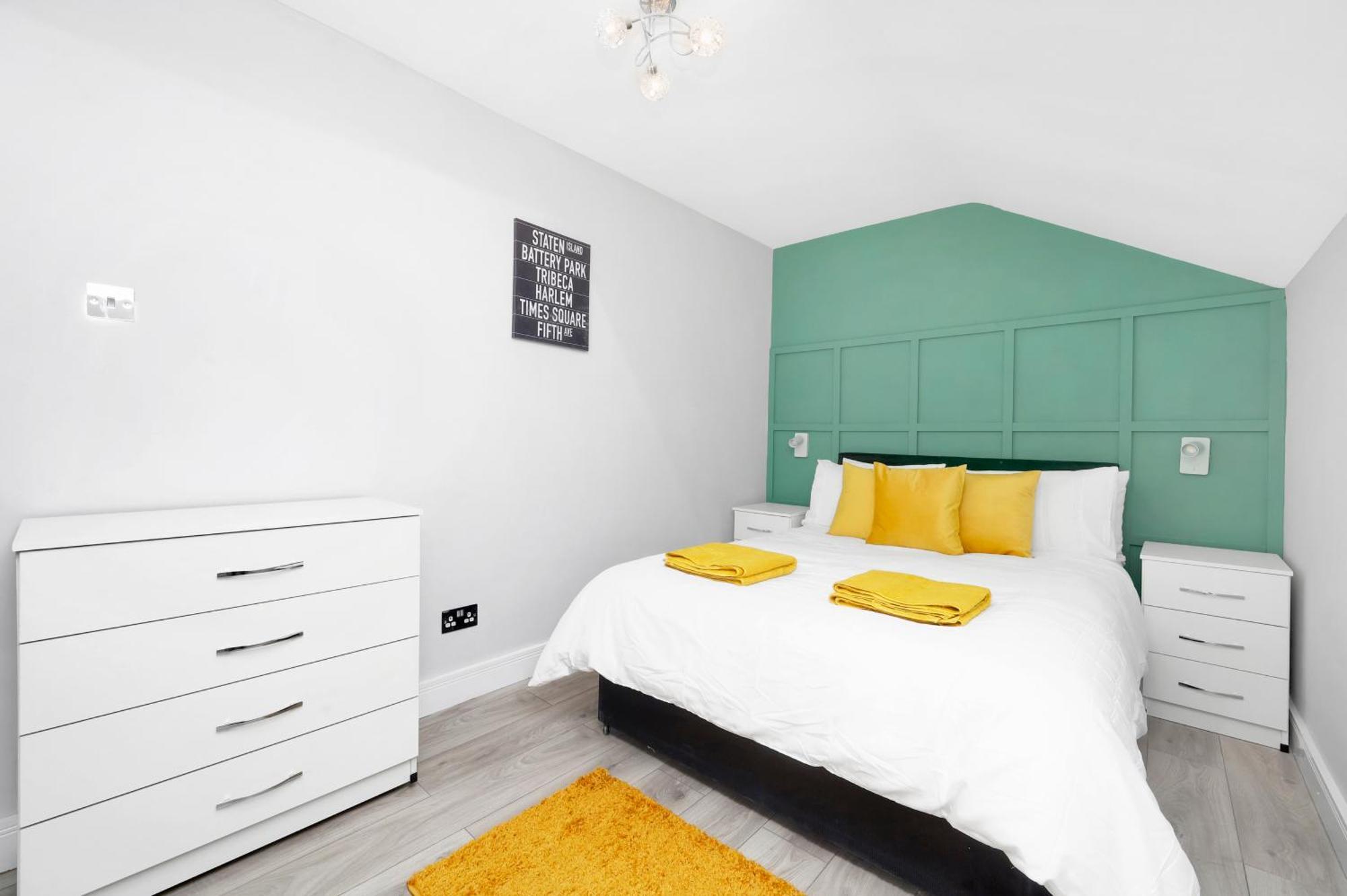 Waterside 4 Bed Apartment Londen Buitenkant foto