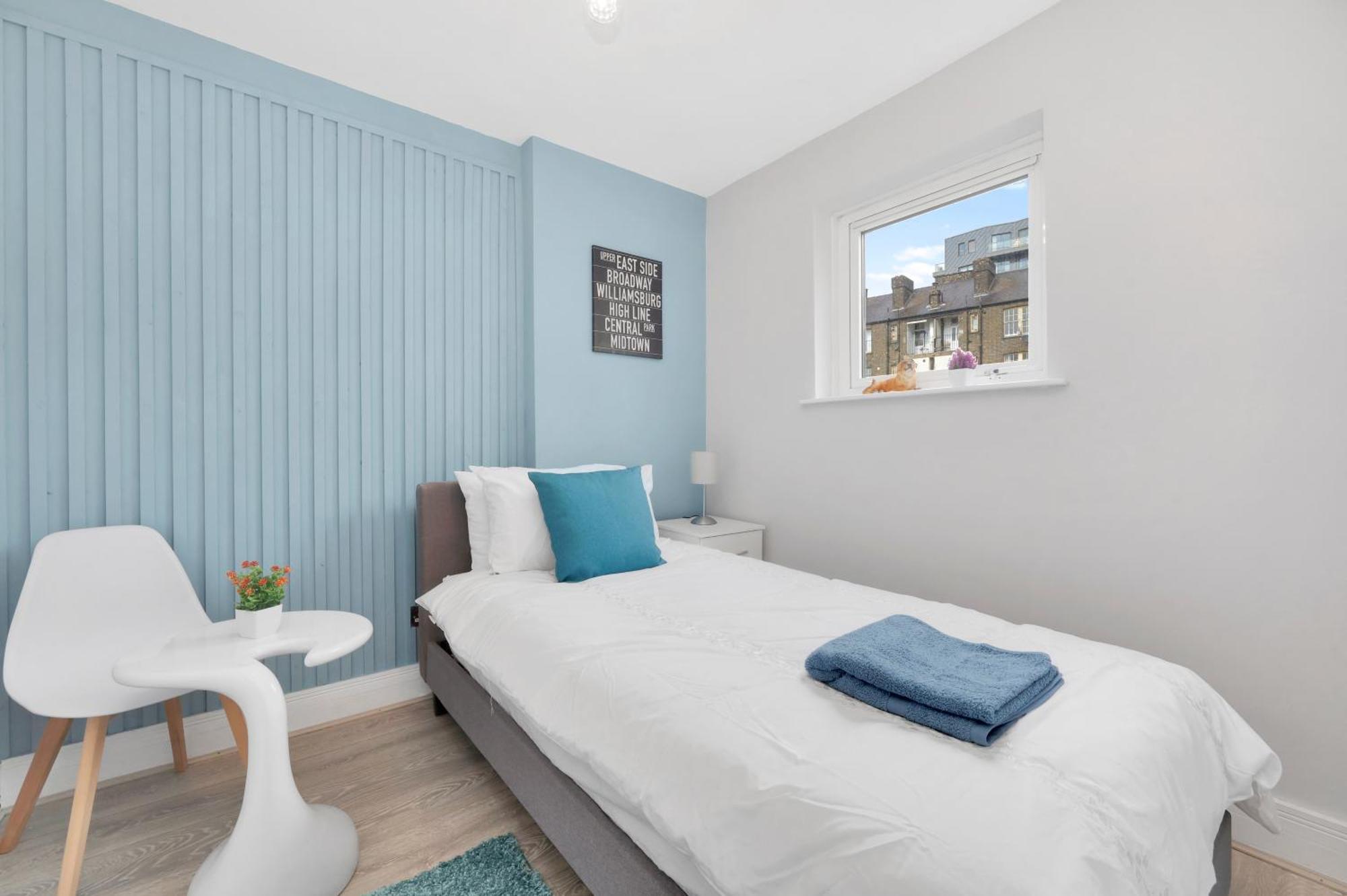 Waterside 4 Bed Apartment Londen Buitenkant foto